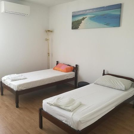 Nice And Cozy Two Single Bed Room Split Extérieur photo