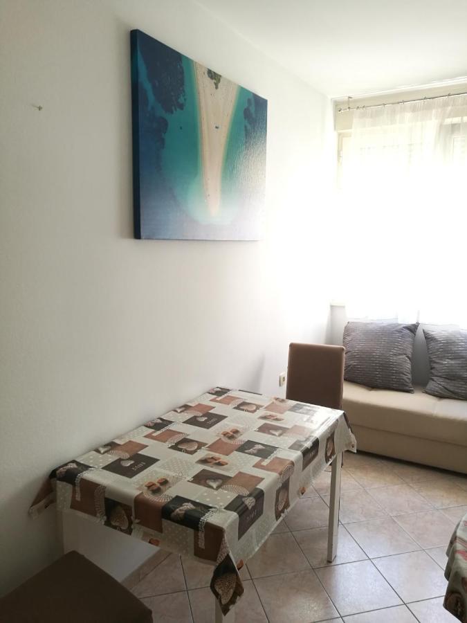 Nice And Cozy Two Single Bed Room Split Extérieur photo