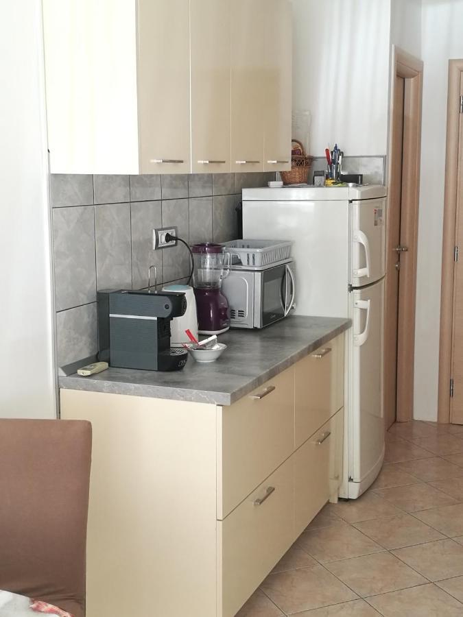 Nice And Cozy Two Single Bed Room Split Extérieur photo