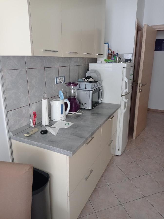 Nice And Cozy Two Single Bed Room Split Extérieur photo