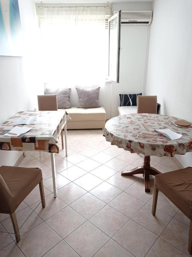 Nice And Cozy Two Single Bed Room Split Extérieur photo